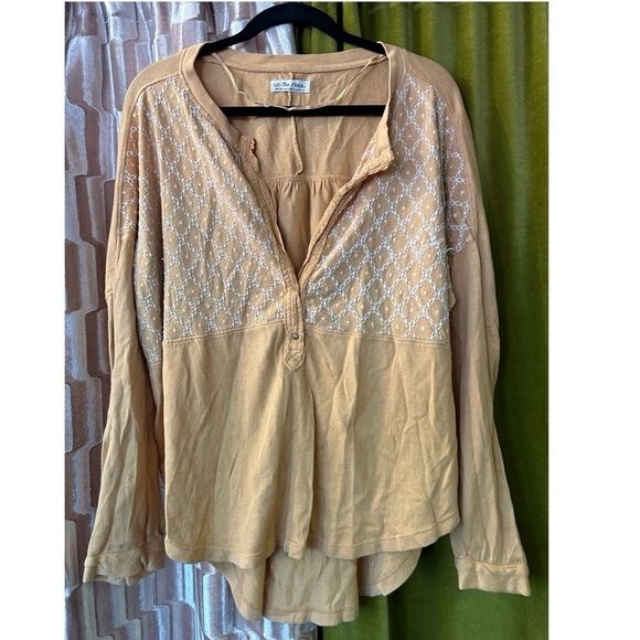 Free People Free Spirit High Low Henley Top Size Medium - Picture 1 of 5